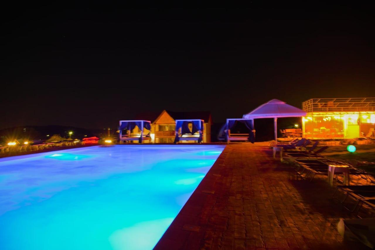 Relax Hotel Greci Ngoại thất bức ảnh
