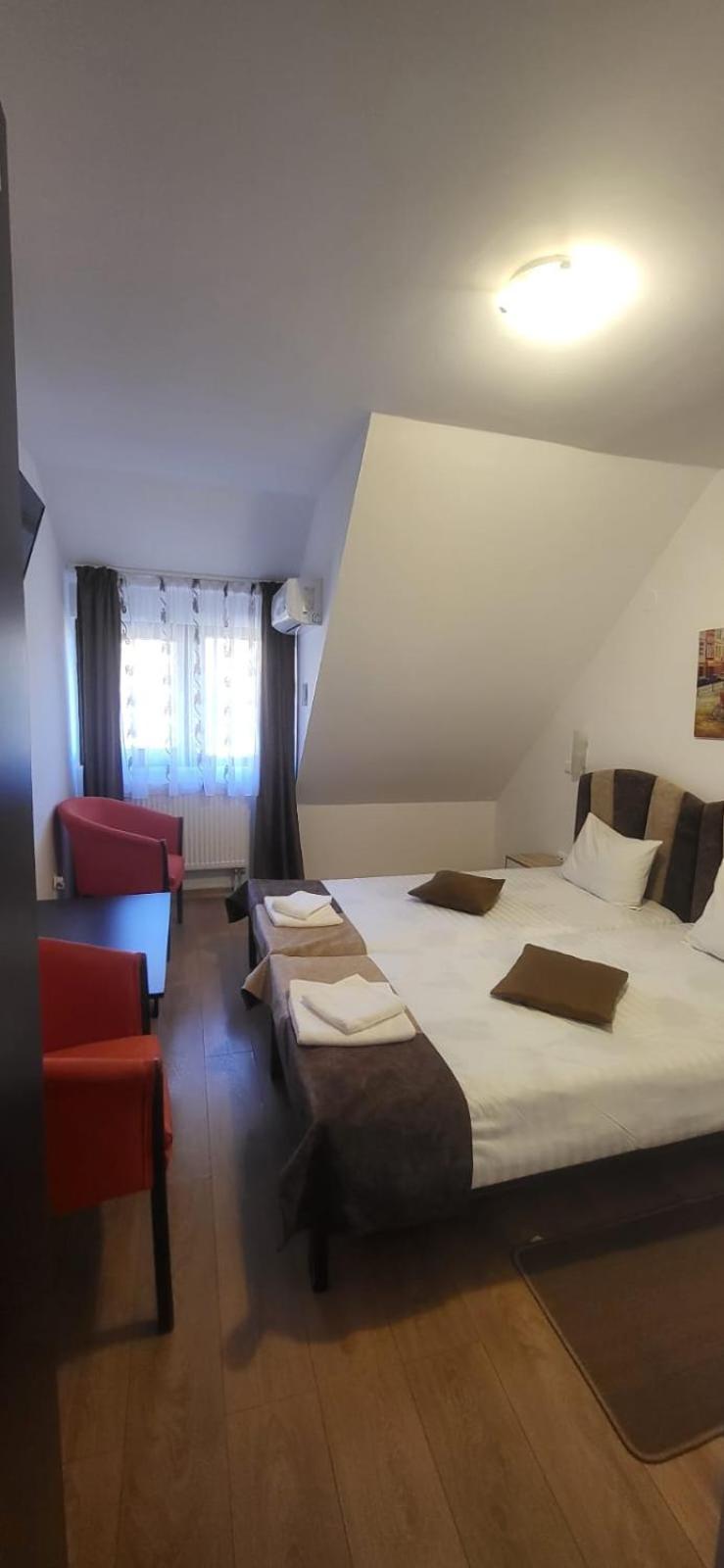 Relax Hotel Greci Ngoại thất bức ảnh