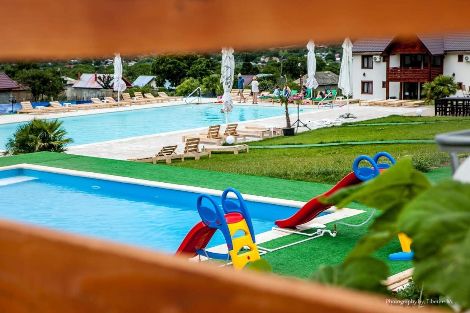 Relax Hotel Greci Ngoại thất bức ảnh